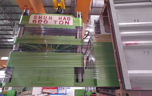 Lô hàng máy ép Melamine tự động Shunhao 600 tấn